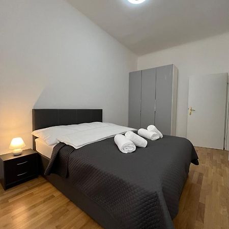 Modernes Juwel In Zentraler Lage Appartement Wenen Buitenkant foto
