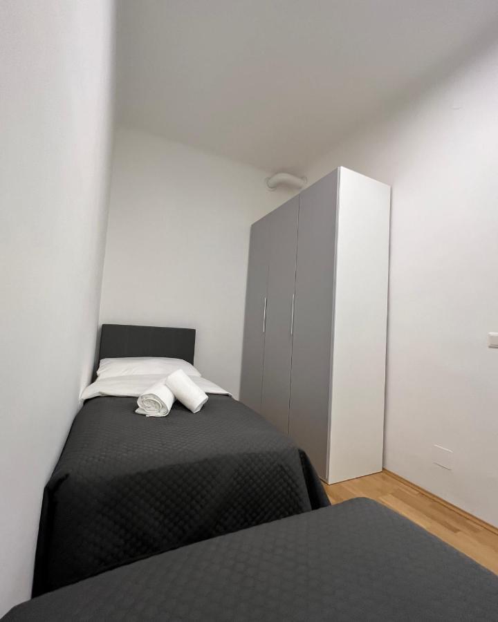 Modernes Juwel In Zentraler Lage Appartement Wenen Buitenkant foto