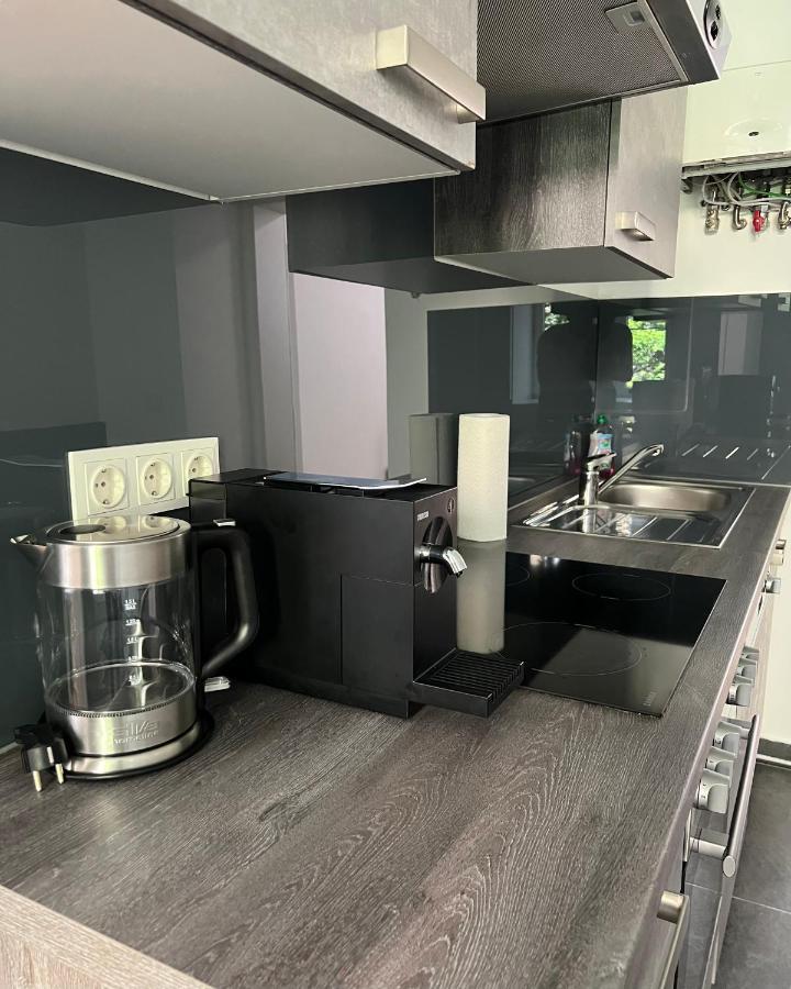 Modernes Juwel In Zentraler Lage Appartement Wenen Buitenkant foto
