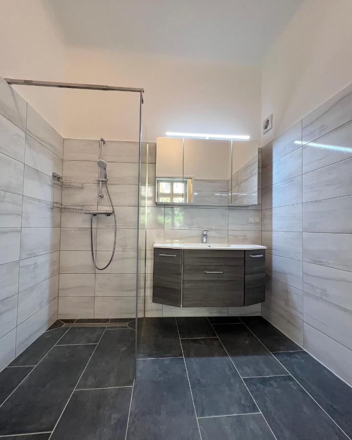 Modernes Juwel In Zentraler Lage Appartement Wenen Buitenkant foto
